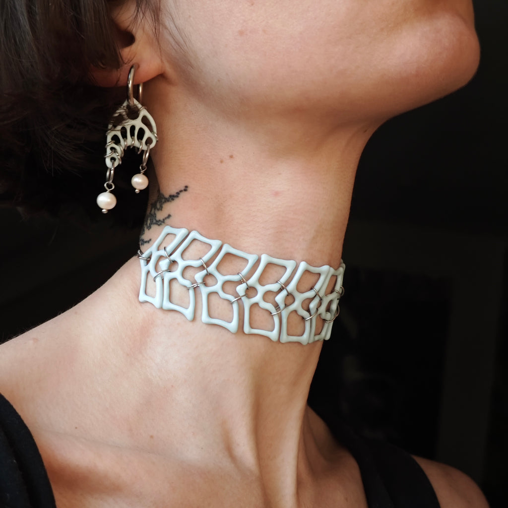 atlas choker