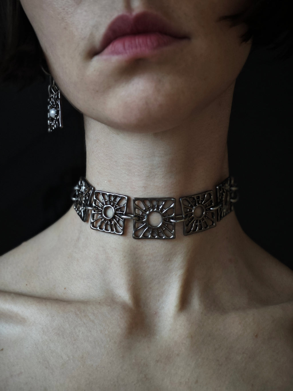 spider's web choker