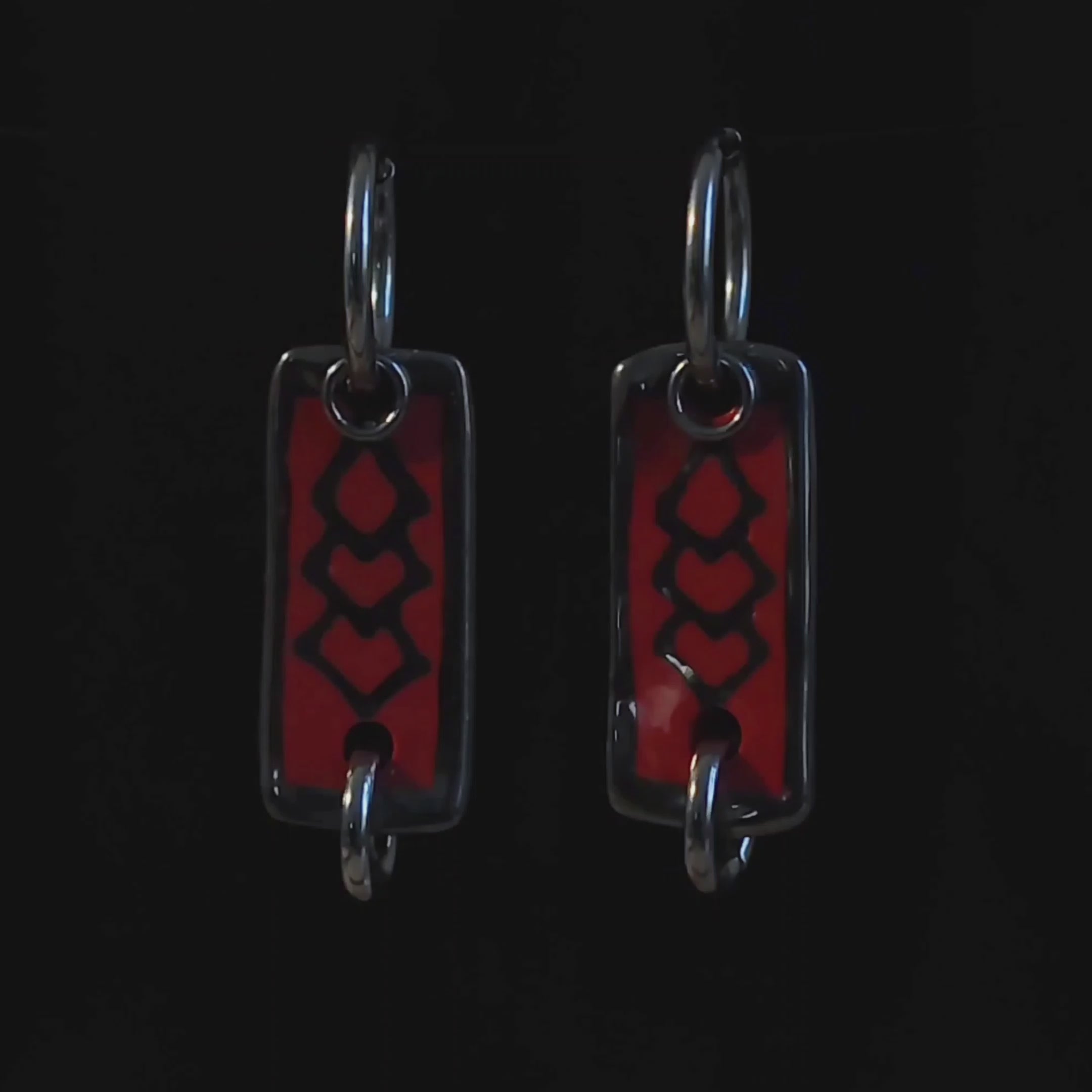 chain of crimson diamonds earrings